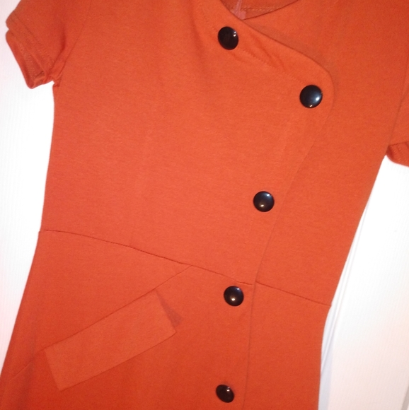 Retro Funky Dress - Picture 2 of 4